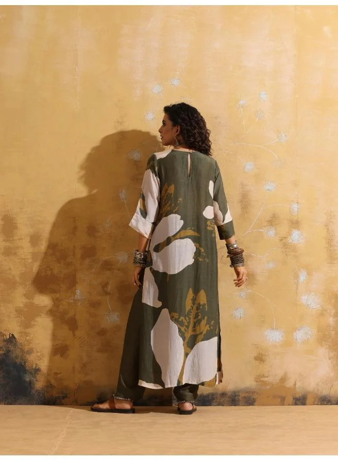 ترو برونز trueBrowns Green Cream Floral Print Muslin Silk High-Slit Kurta Set