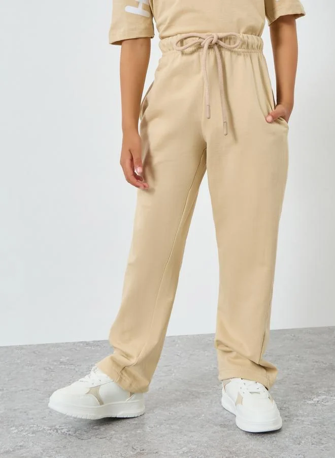 ستايلي Styli Boys Beige Slogan T-Shirt and Jogger Set
