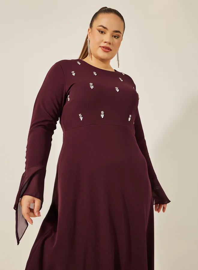 ستايلي فستان ميدي A-Line بأكمام طويلة مزين من Styli Plus Size