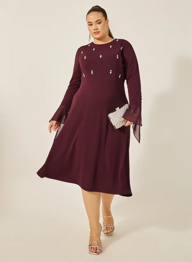 Styli Styli Plus Size Embellished Long Sleeves A-Line Midi Dress