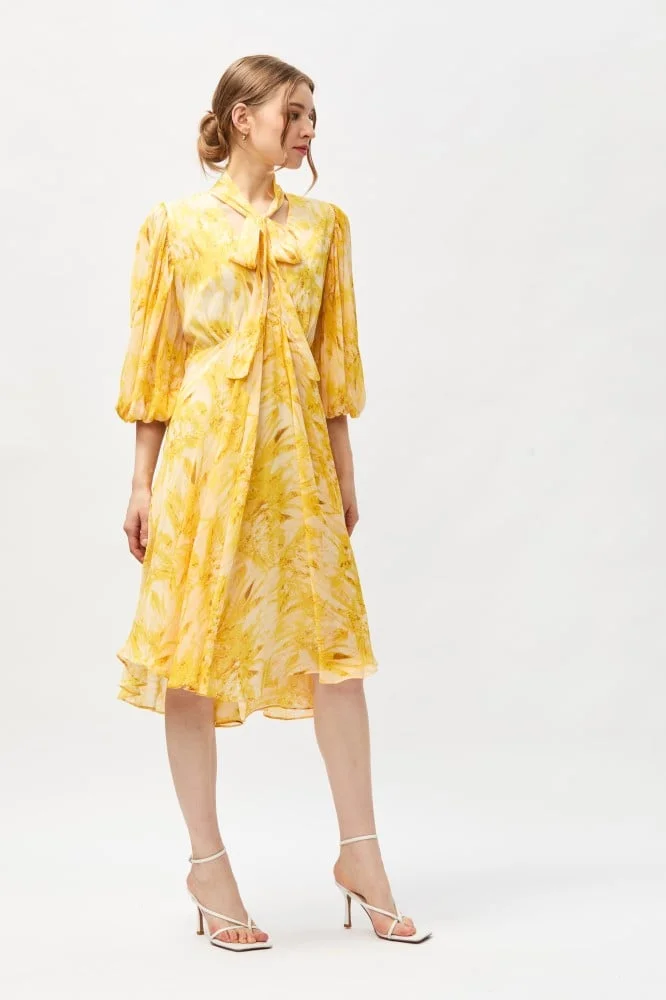 Tenda Floral dress with tied collar