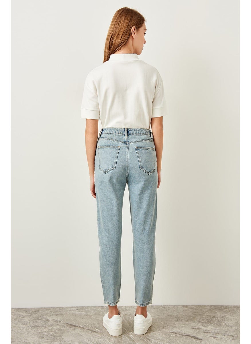 trendyol - Dark Wash Straight Jeans - Image 1