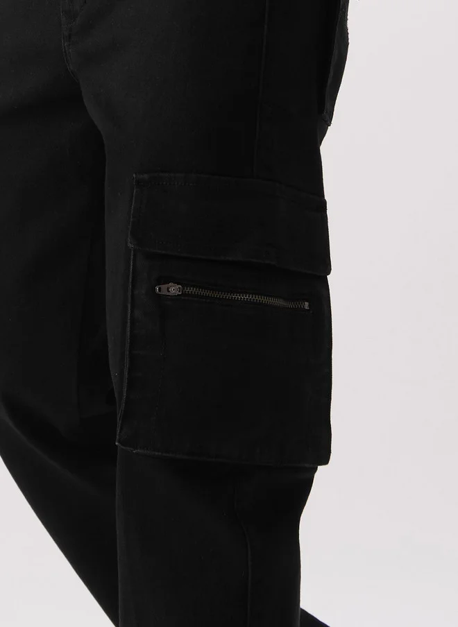 The Souled Store  The Souled Store Men Regular Fit Solid Black Cargo Jeans  | Best Price UAE
