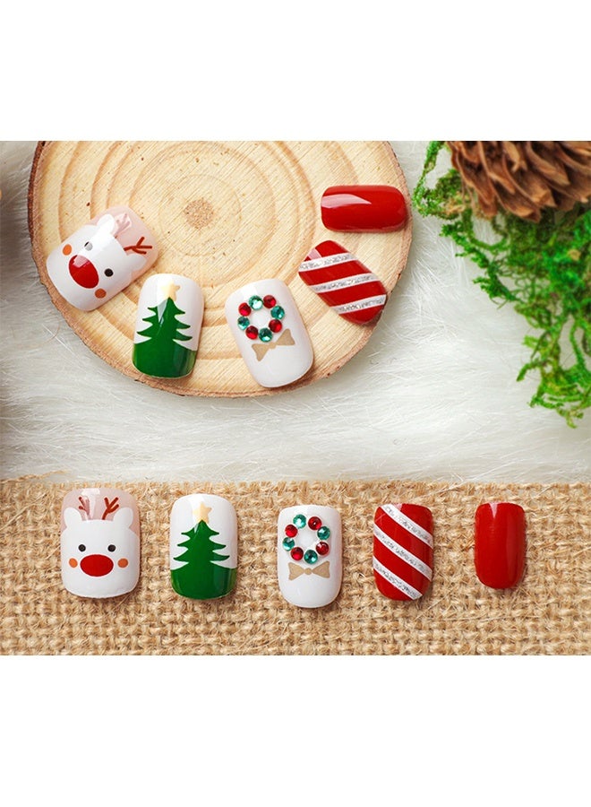 أظافر صناعية لعيد الميلاد قصيرة مربعة مع تصميم ندفة الثلج، ألوان الأحمر والأبيض والأخضر، مزينة بتصميم شجرة عيد الميلاد ورجل الثلج وحيوان المووس وأحجار الراين، تصميم شتوي لعيد الميلاد، أظافر كاملة مع غراء - 24 قطعة - Image 3