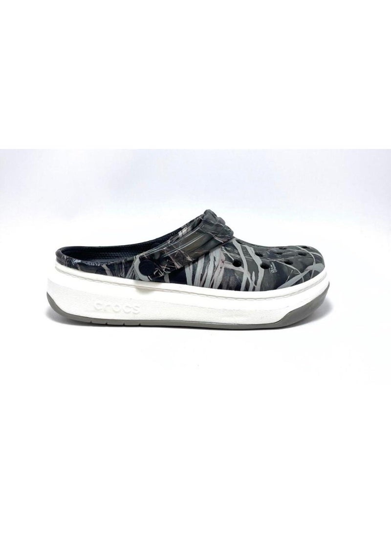 Crocs are comfortable - Image 4