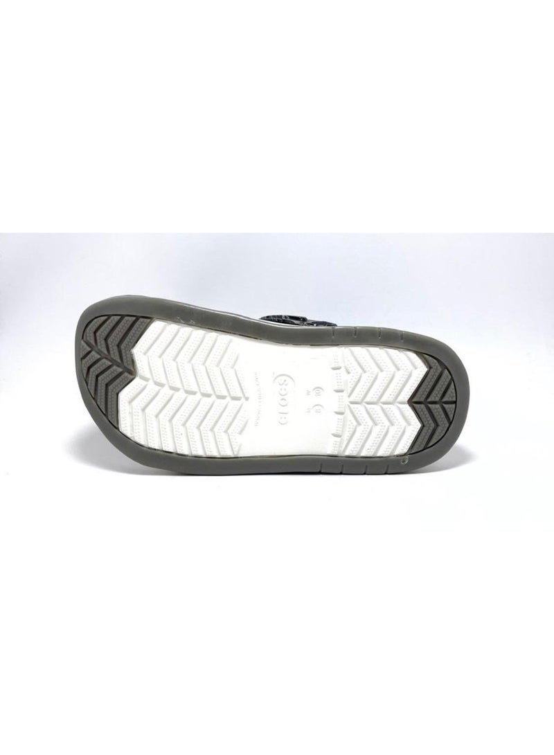 Crocs are comfortable - Image 3