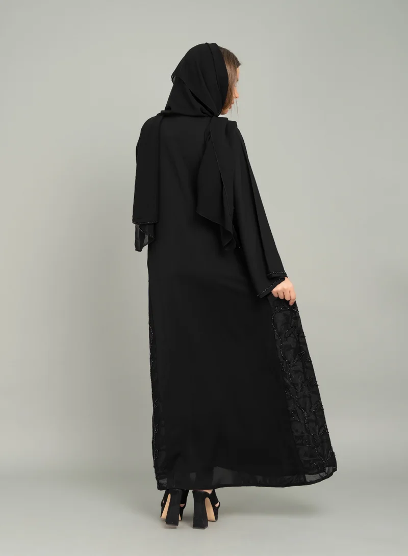 اكسا عباية اماراتية انيقة مطرزة AIK5085