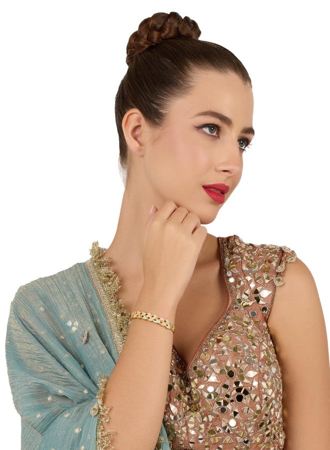Zaveri Pearls سوار كادا من النحاس الأصفر المرصع بالزركونيا المكعبة اللامعة من زافيري بيرلز، باللونين الوردي والأخضر النعناعي، للنساء - ZPFK22094 - Image 5