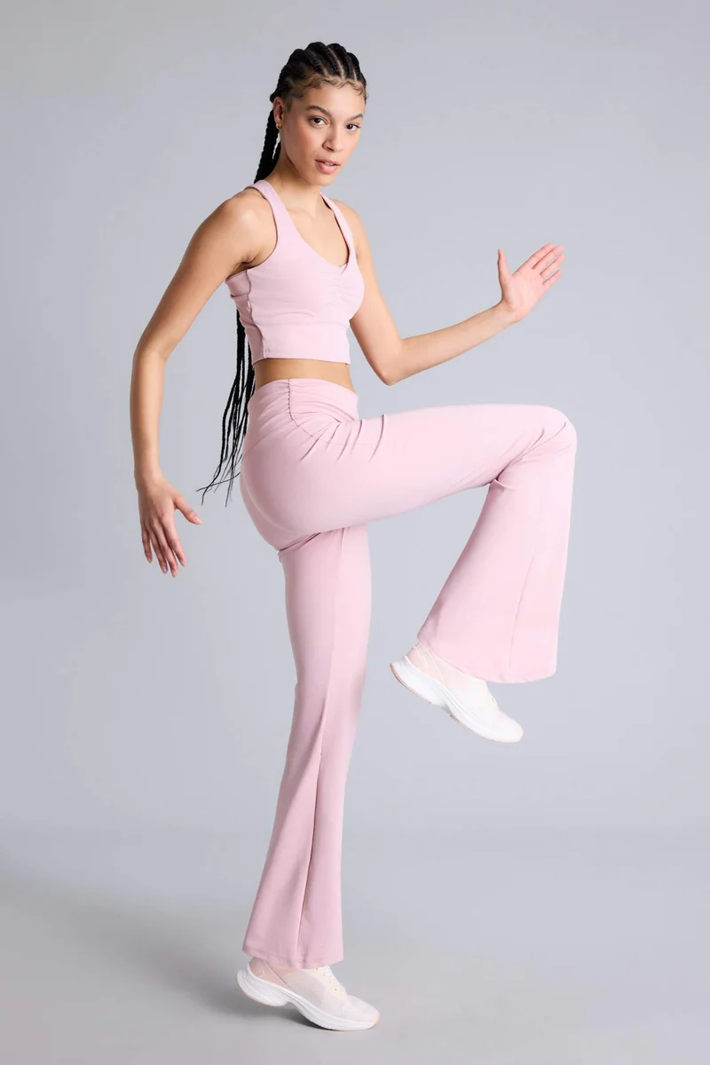 ديفاكتو Flare Flare Trousers