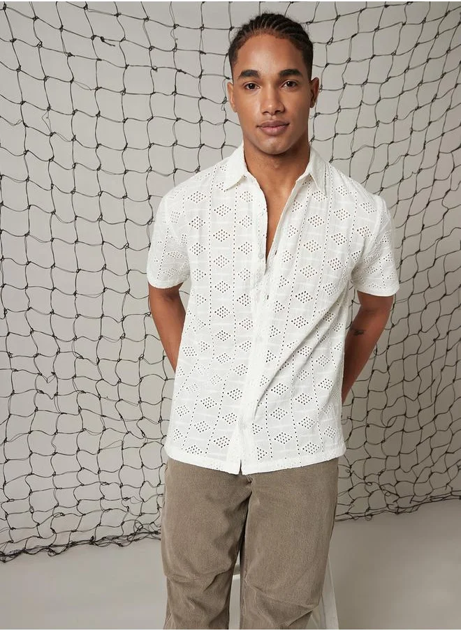 Hubberholme Men Relaxed Spread Collar Textured Cotton Shiffli Casual Shirt