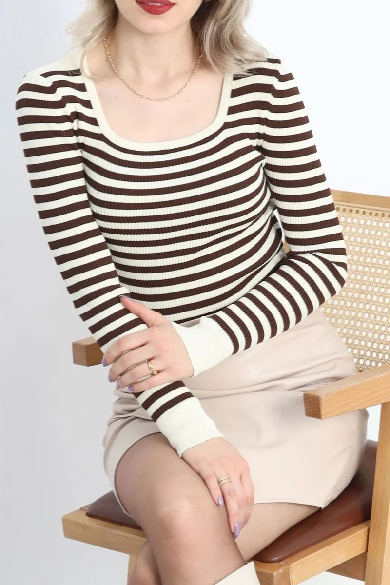 Kazax Kazakax Square Collar Striped Knitwear Body Latte Coffee - 1118.1247.