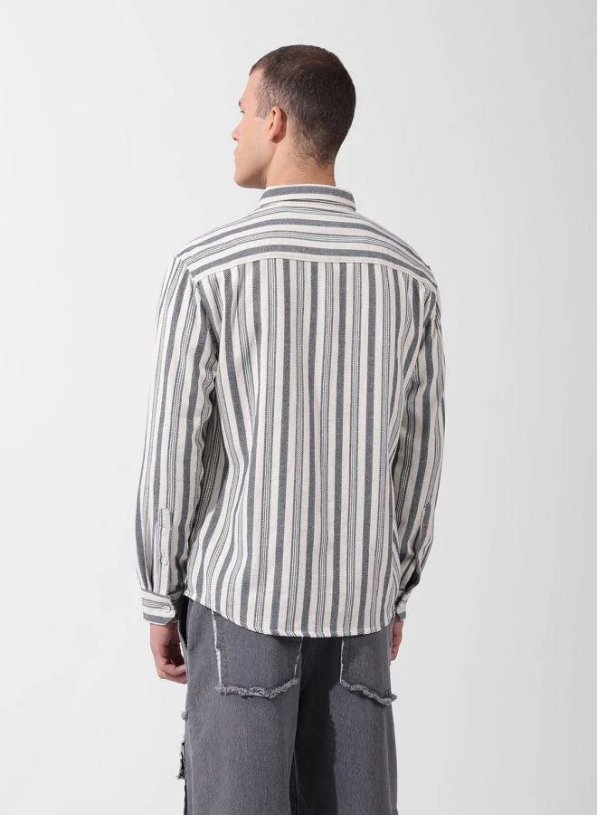 شركة المرآب الهندية Men Relaxed Fit Striped Cutaway Collar Full Sleeves Shirt