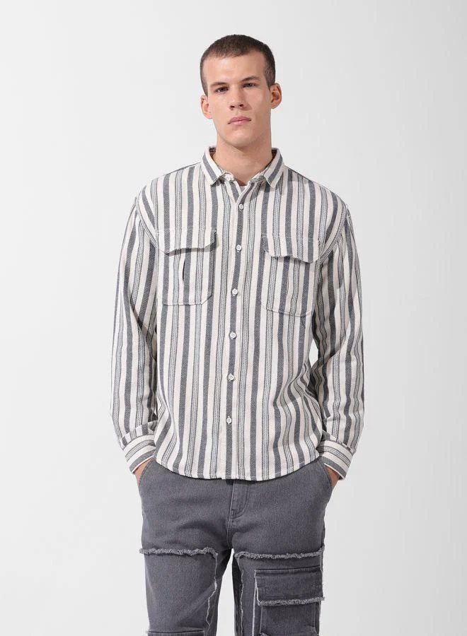 شركة المرآب الهندية Men Relaxed Fit Striped Cutaway Collar Full Sleeves Shirt
