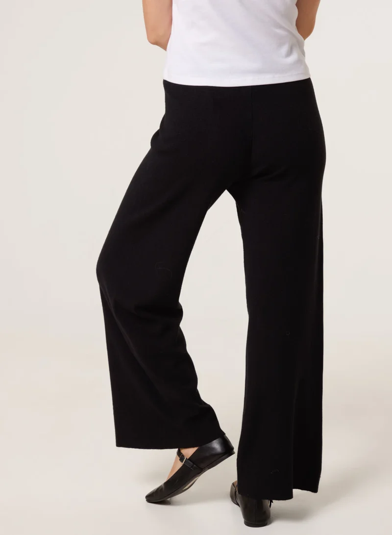 بلو فانيلا Knitted Wide Leg Trousers