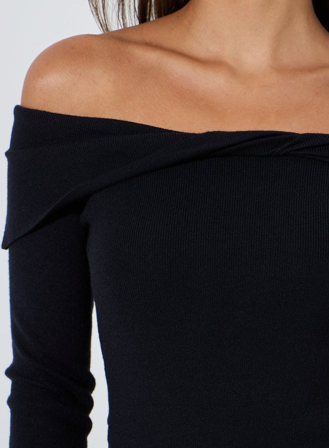Styli Black Plain Off Shoulder Knit Top with Twist Detail - Image 3