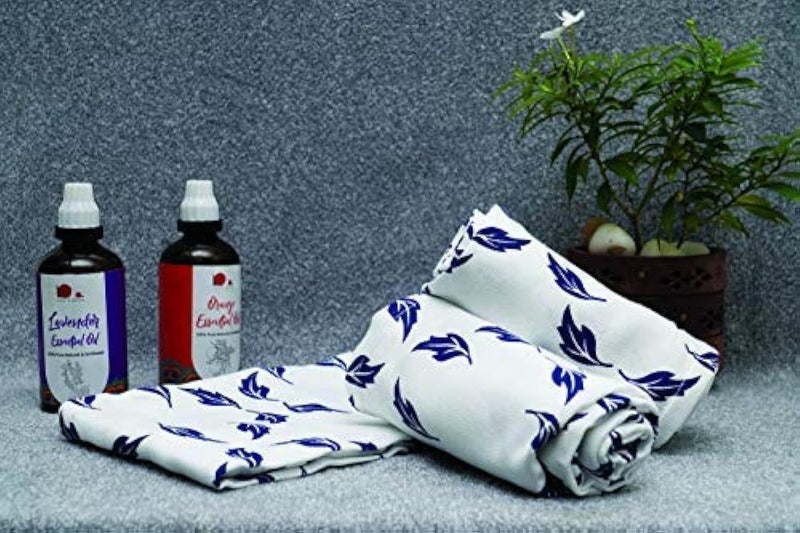 looms & weaves - 3 Printed Bath Towels - Ultra Soft, Light Weight and Highly Absorbent - (60 inch x 30 inch) - Image 2