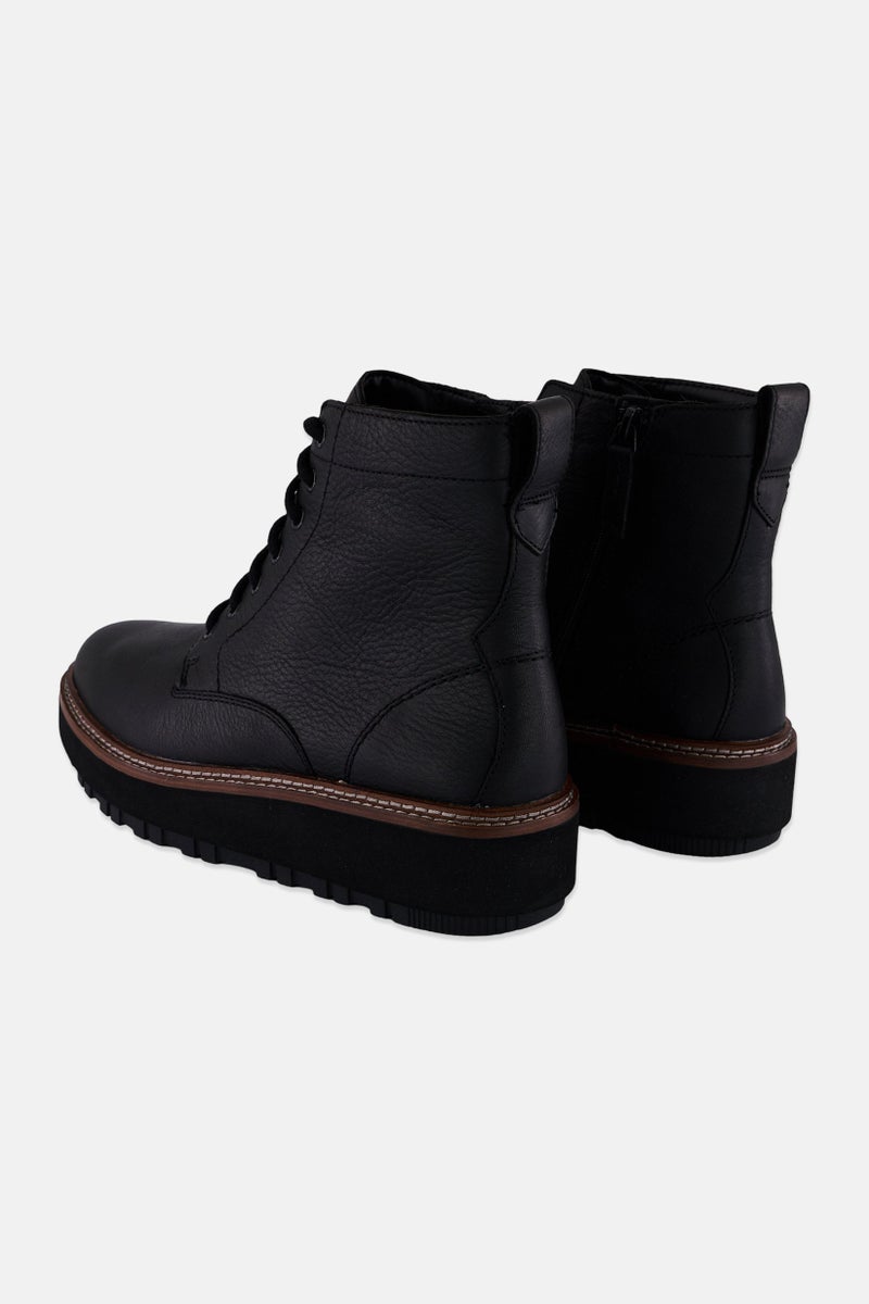 clarks Women Standard OriannaW Lace Up Ankle Boot, Black - Image 2