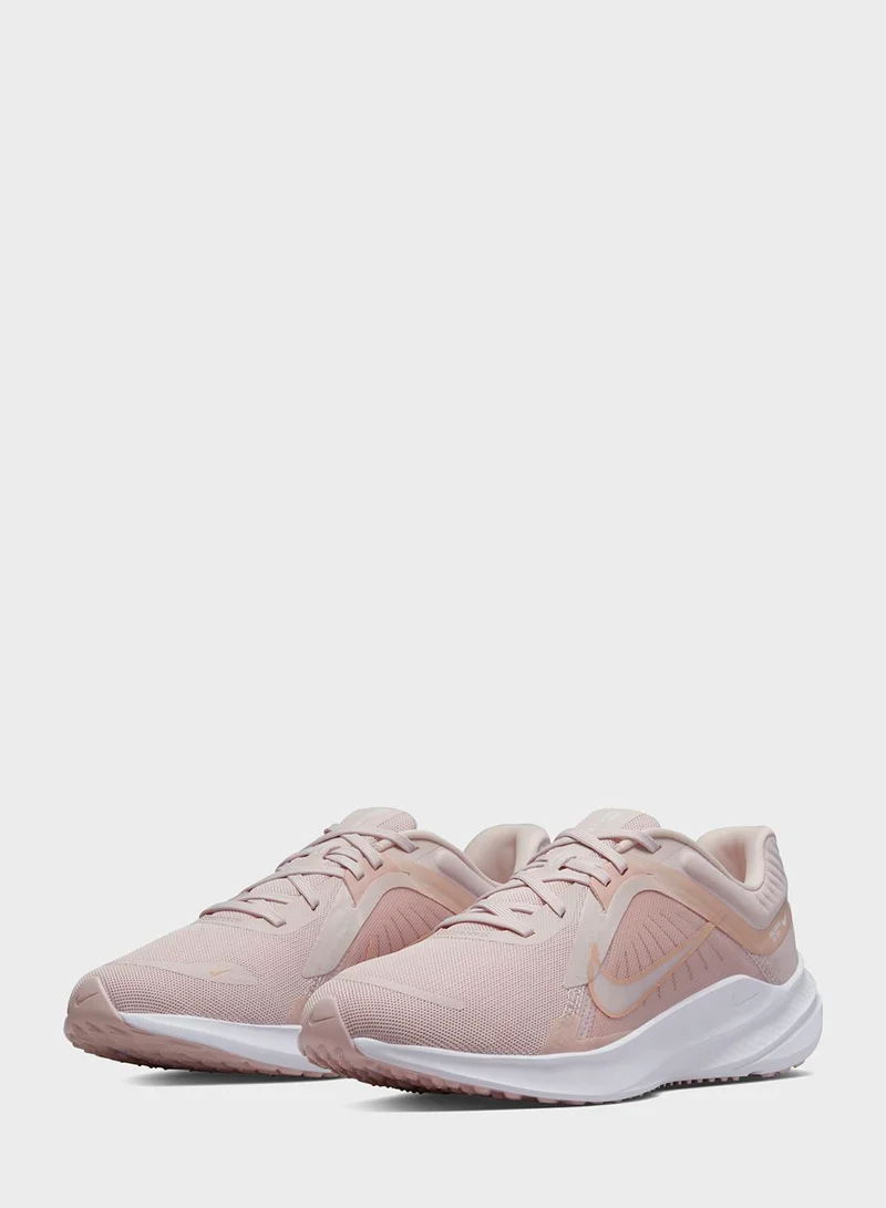 Nike Quest 5