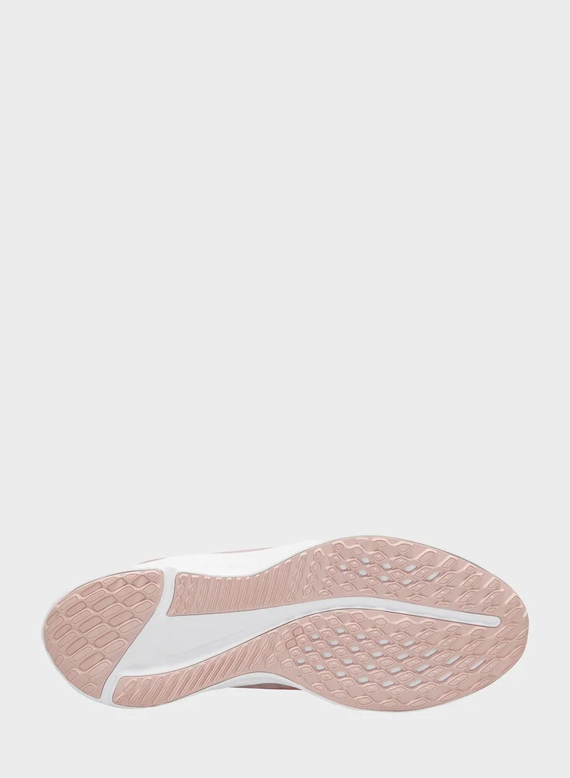 Nike Quest 5