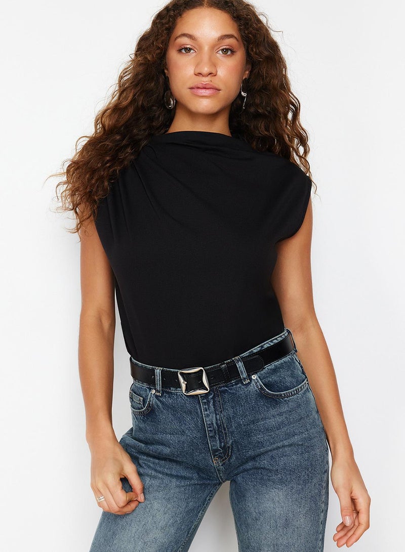 trendyol Black Boat Neck Zero Sleeve Gathered Knitted T-Shirt - Image 1