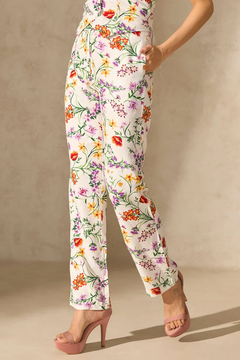 Virgio Virgio Women Floral Printed Straight Fit High-Rise Trousers