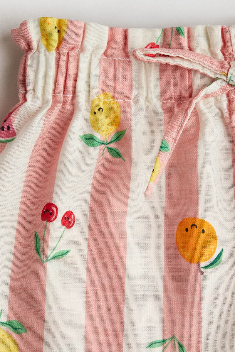 H&M Paper bag shorts