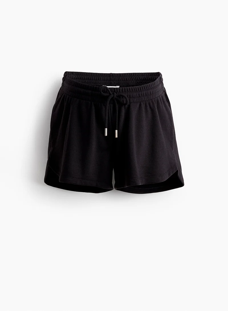 H&M Mama Sweatshorts