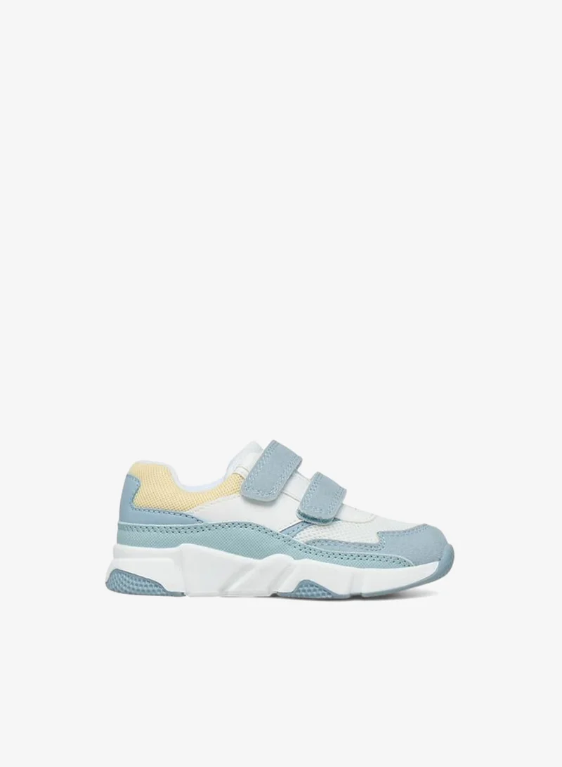 بيرفيت أحذية رياضية بألوان متداخلة وإغلاق بشريط لاصق