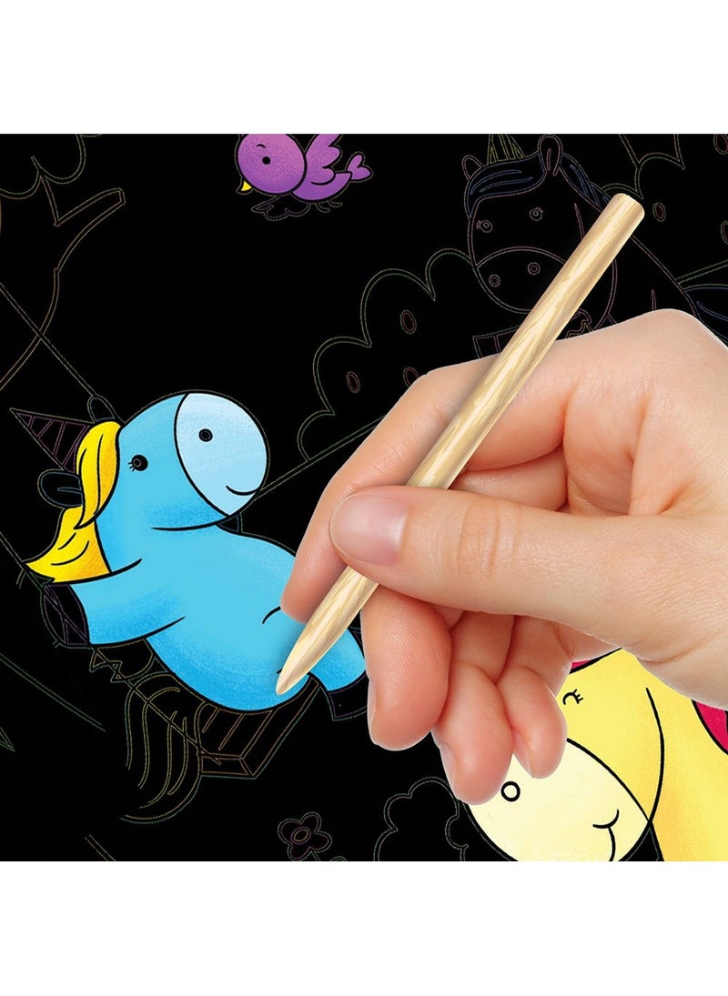 Hinkler مجموعة فن الخدش المفاجئ من هينكلر - يونيكورن سحرية للأطفال تتضمن 4 صفحات خدش هولوجرافية، 8 صفحات خدش بصورة مخفية و 12 صفحة نشاط بالإضافة إلى أداة خدش خشبية! - Image 2