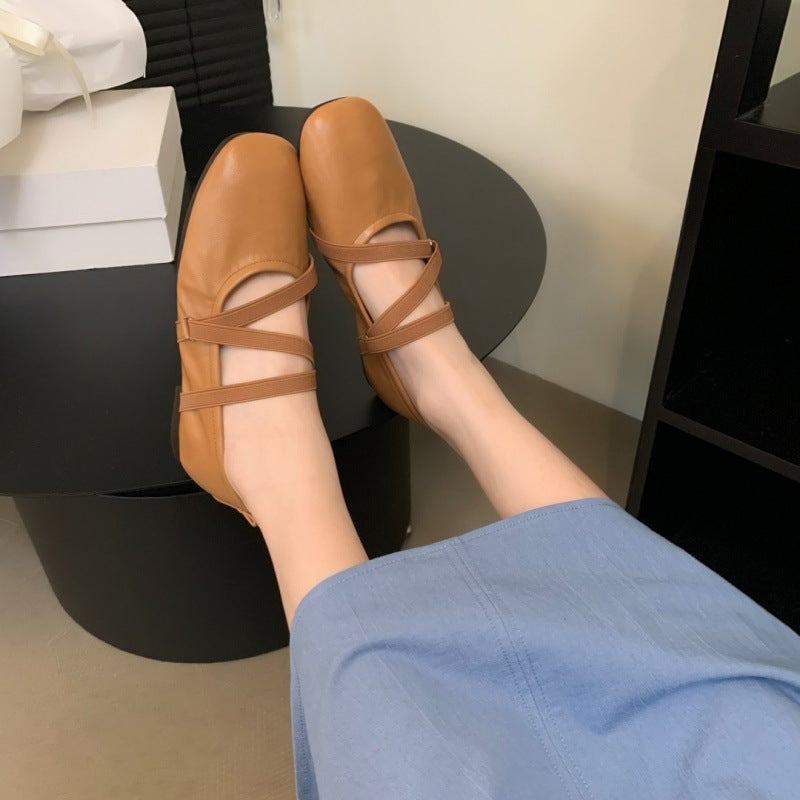 أحذية باليه أنيقة حمراء صغيرة بأسلوب فرنسي عصري مع تنورة - Image 1