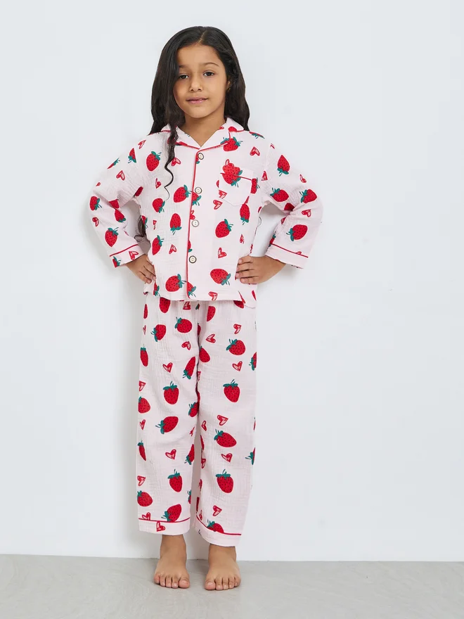 Styli Styli Girls Strawberry Print Shirt and Pjyama Set
