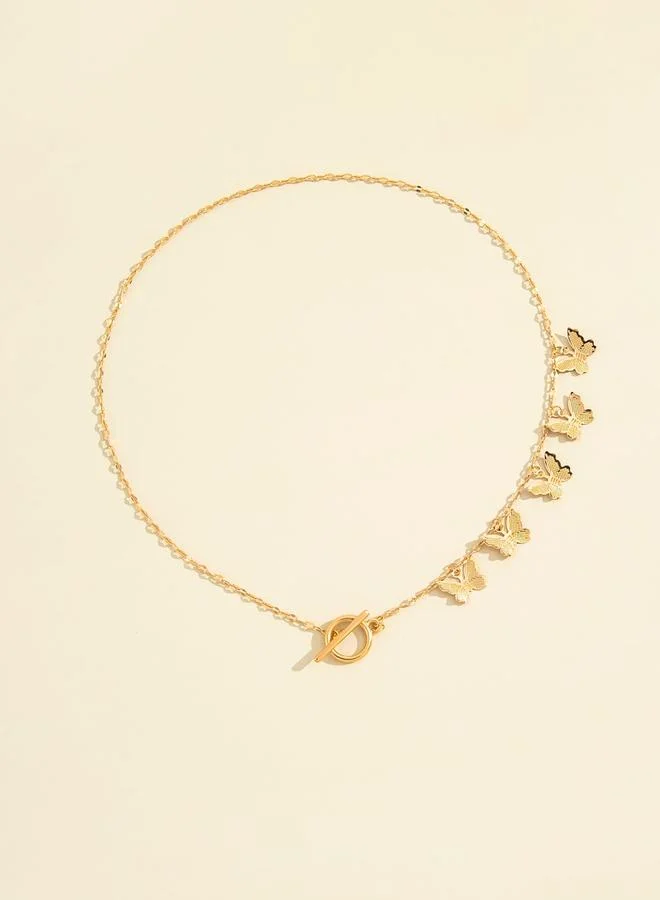 تايك تو عقد مزين بفراشة ودائرة