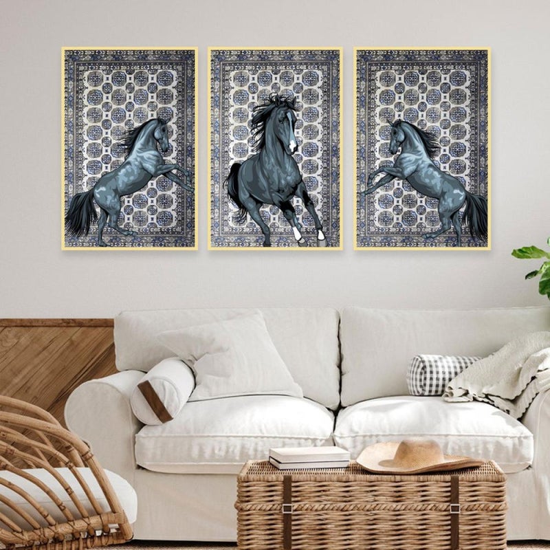 ماركتنا ثلاث لوحات قماشية بتصميم حصان مع برواز مجوف مقاس (150×70) ثلاث قطع - Image 1