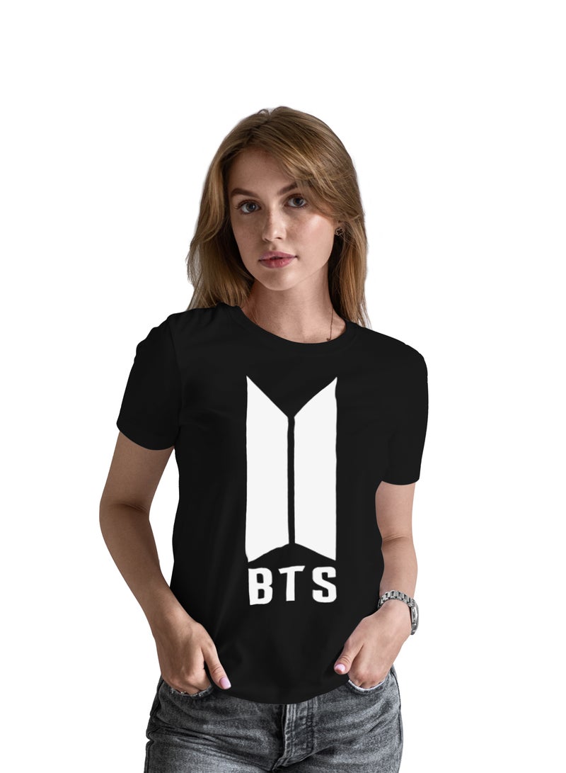 عالم الموضة تيشرت قطن بطباعة عالية الجودة بتصميم شعار BTS - Image 1