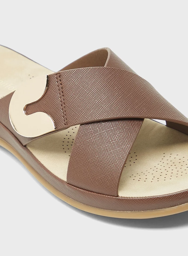 لو كونفورت X Strap Wedge Sandals