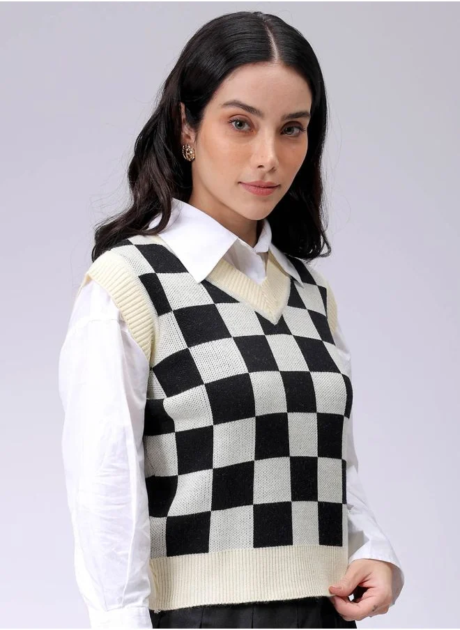 Freehand Women Loose Fit Checkered Sweater Vest