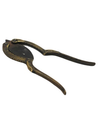 Handmade Antique Brass Nut Cutter - pzsku/Z511A784B935FEDBDD33BZ/45/_/1716625972/c8a0396f-f125-47f1-83cf-1b1f18735c9c