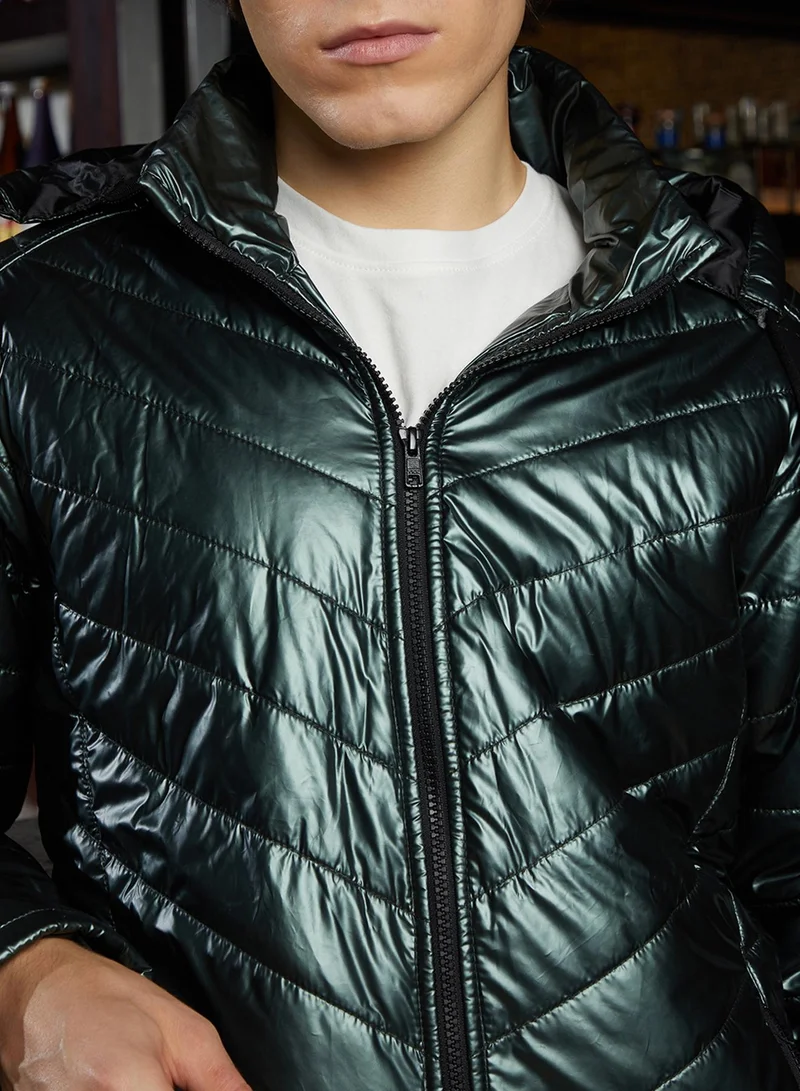 Campus Sutra Men's Jungle Green Metallic Zip-Front Quilted Jacket