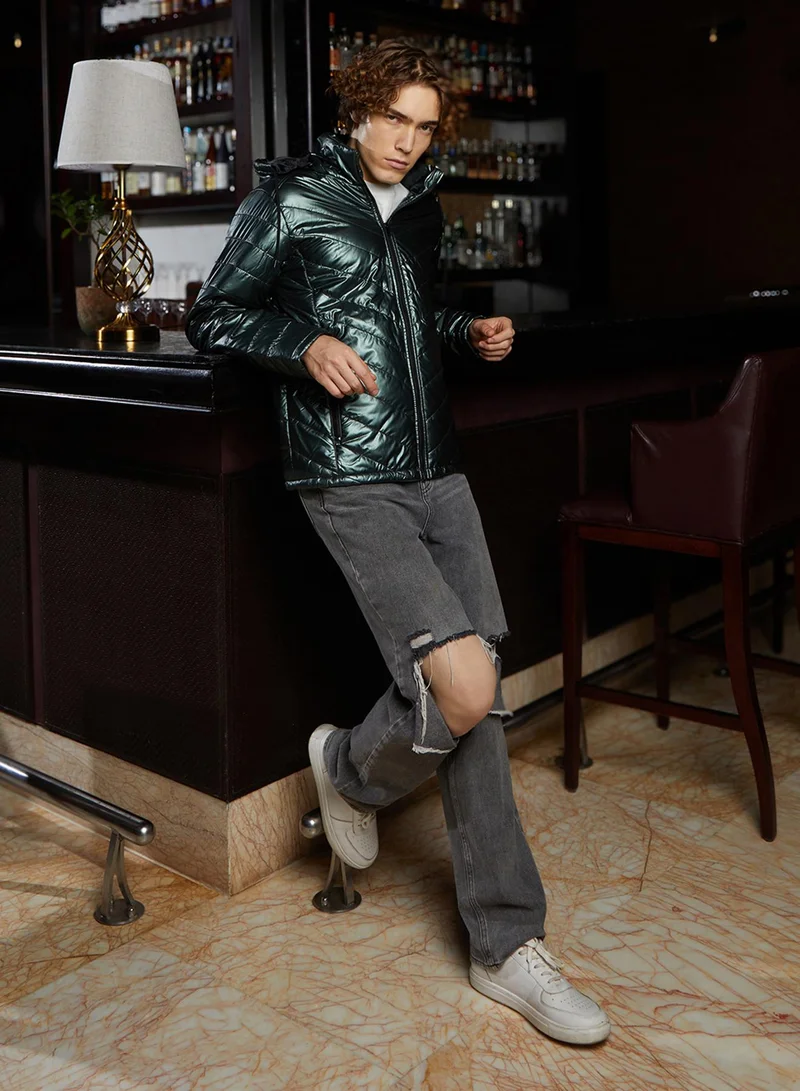Campus Sutra Men's Jungle Green Metallic Zip-Front Quilted Jacket