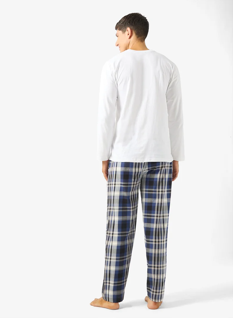 روبرت وود طقم بيجامة تي شيرت وبنطلون