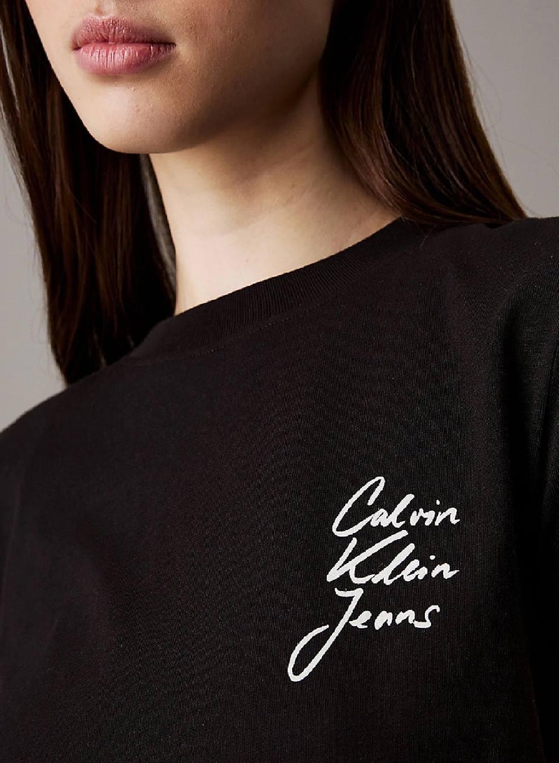 كالفن كلاين جينز تيشرت بقصة سليم مزين بشعار كلفن كلاين - Image 3