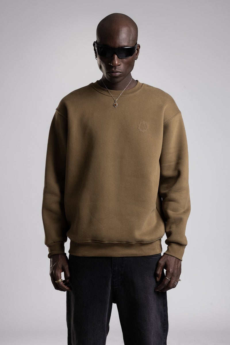Catch Minimalist Embossed Sweatshirt - Image 5