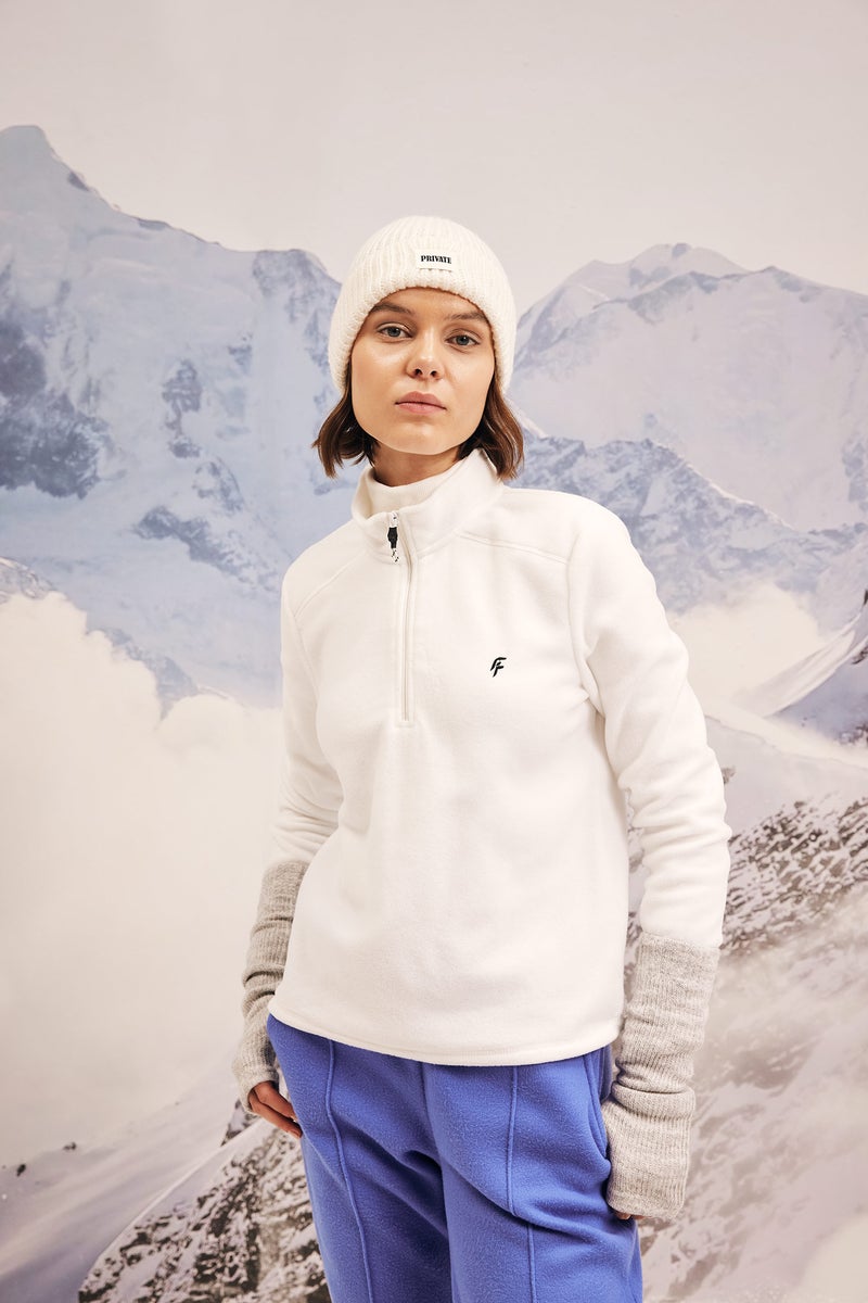 DeFacto Woman DeFactoFit Standard Fit Fleece Sweatshirt - Image 1