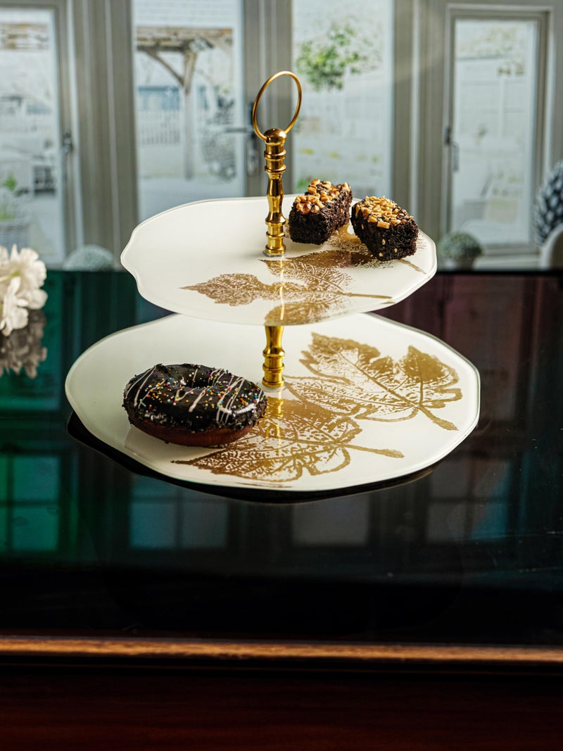 Trovea's Two Tier White & Gold Cake Stand - Image 1