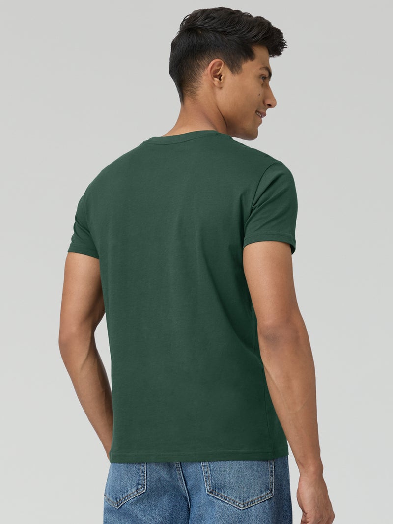 اكس واي اكس اكس تي شيرت رجالي من القطن بقصّة عادية ورقبة دائرية من XYXX - Image 2