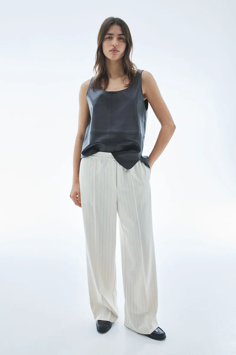 اتش اند ام بنطلون بقصّة عريضة مع ثنيات