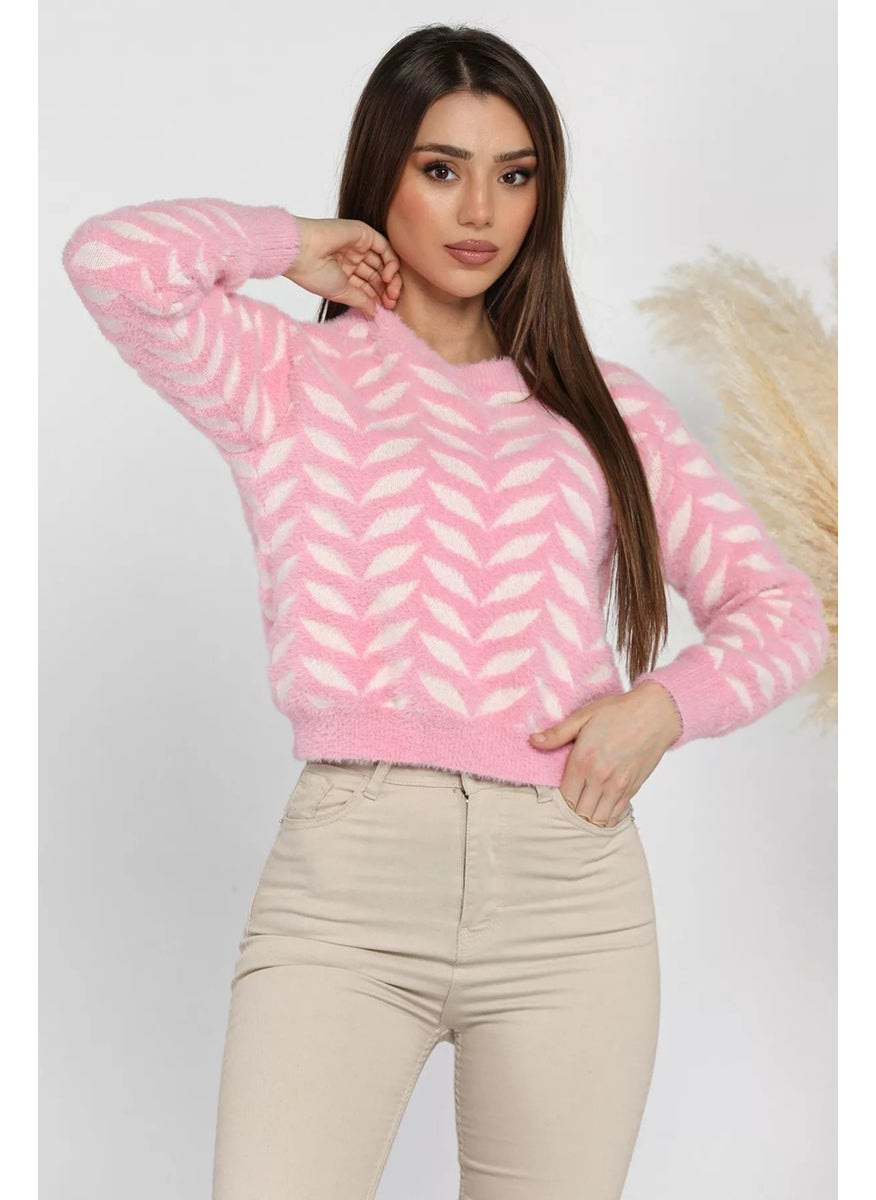 Gülseli Gulseli Crew Neck Patterned Soft Yarn Croptop Women's Knitwear Sweater  - Image 2