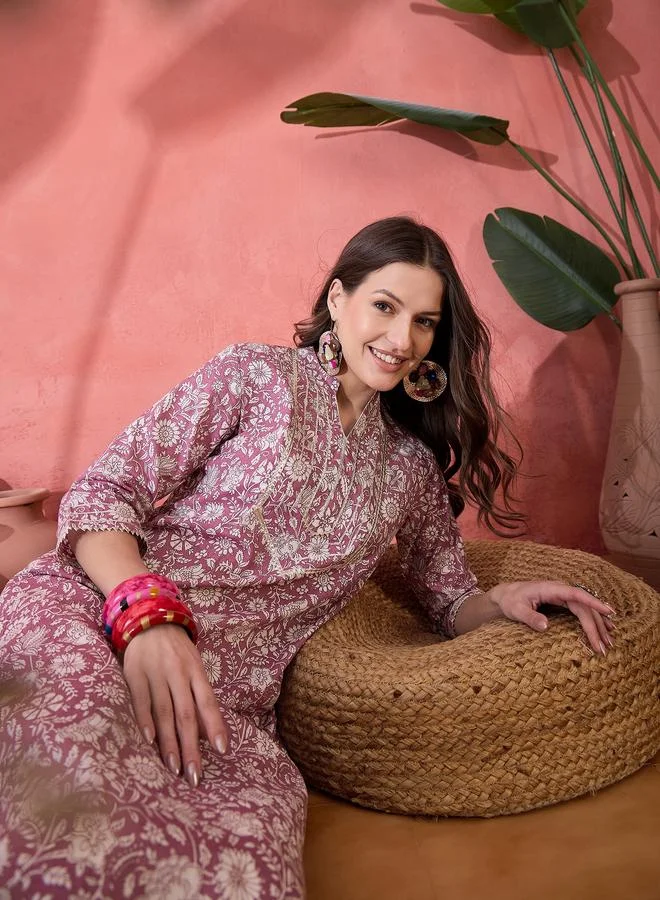 sanskrutihomes Sanskrutihomes Printed Floral Kurta with Side Slit Detail