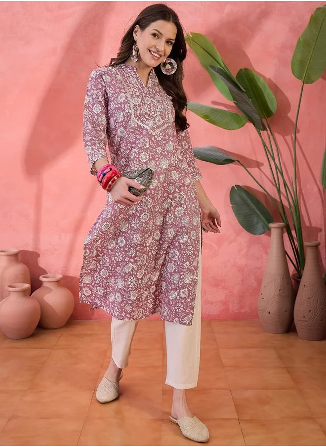 سانسكريتي هومز Sanskrutihomes Printed Floral Kurta with Side Slit Detail