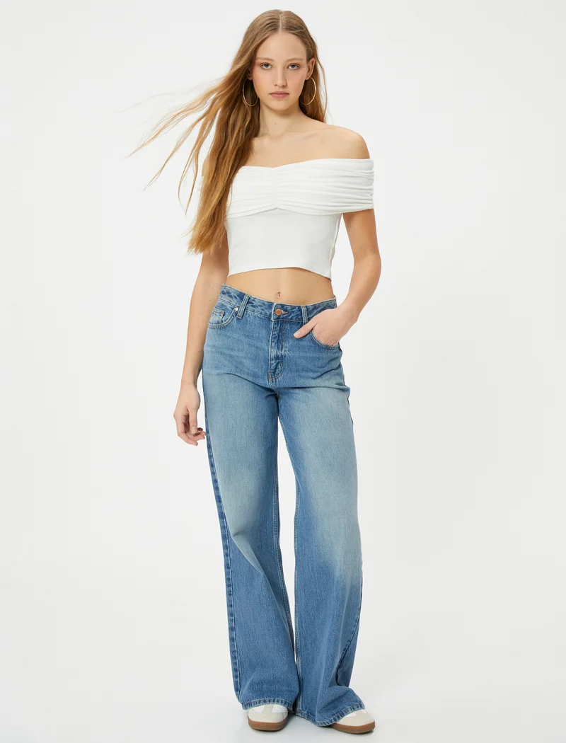 KOTON Shoulder Off Crop T-Shirt